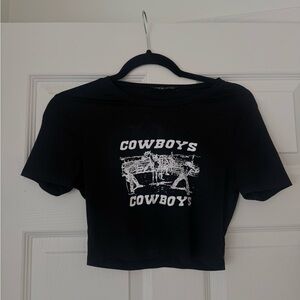 black cowboys cropped tee